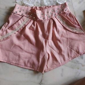 Studed shorts